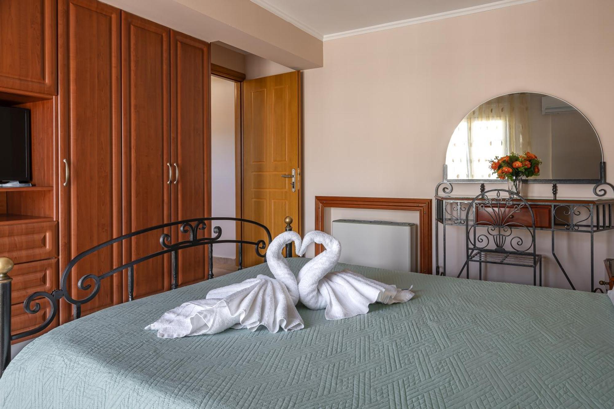 Pavlos Apartments Argostoli  Eksteriør bilde