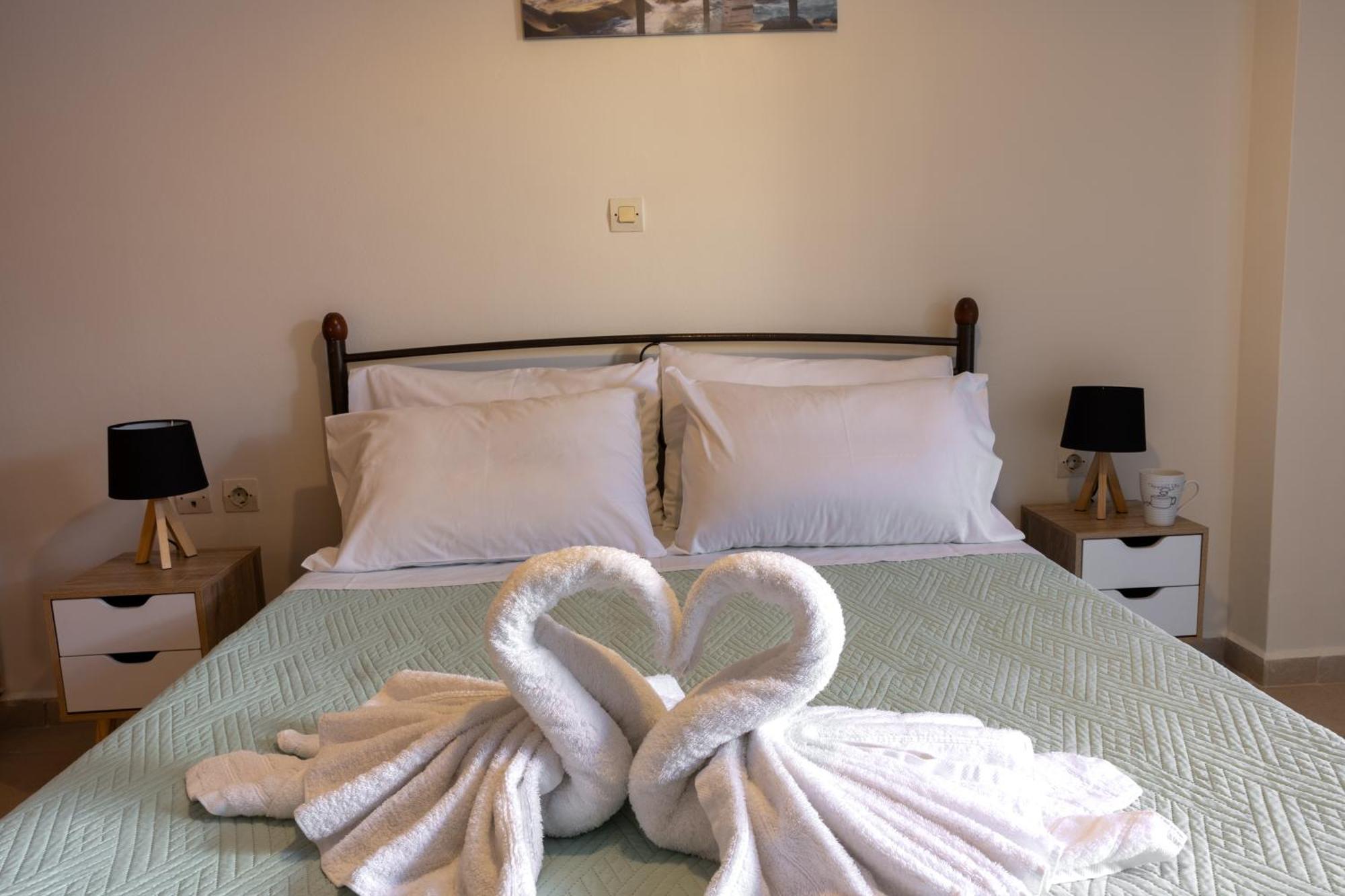 Pavlos Apartments Argostoli  Eksteriør bilde